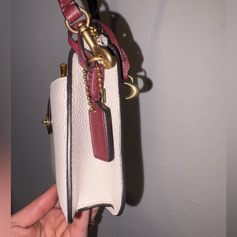 Coach Noa Pop up Messenger #C5368 - Picture 3 of 8